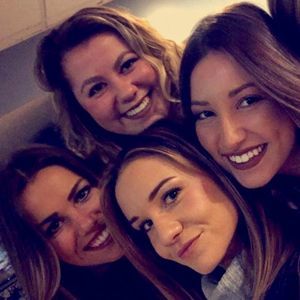 Meet your Posher, Marissa